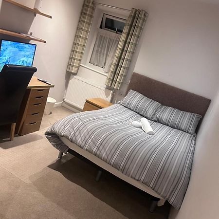 Seafords Guest House Stoke-on-Trent Bagian luar foto