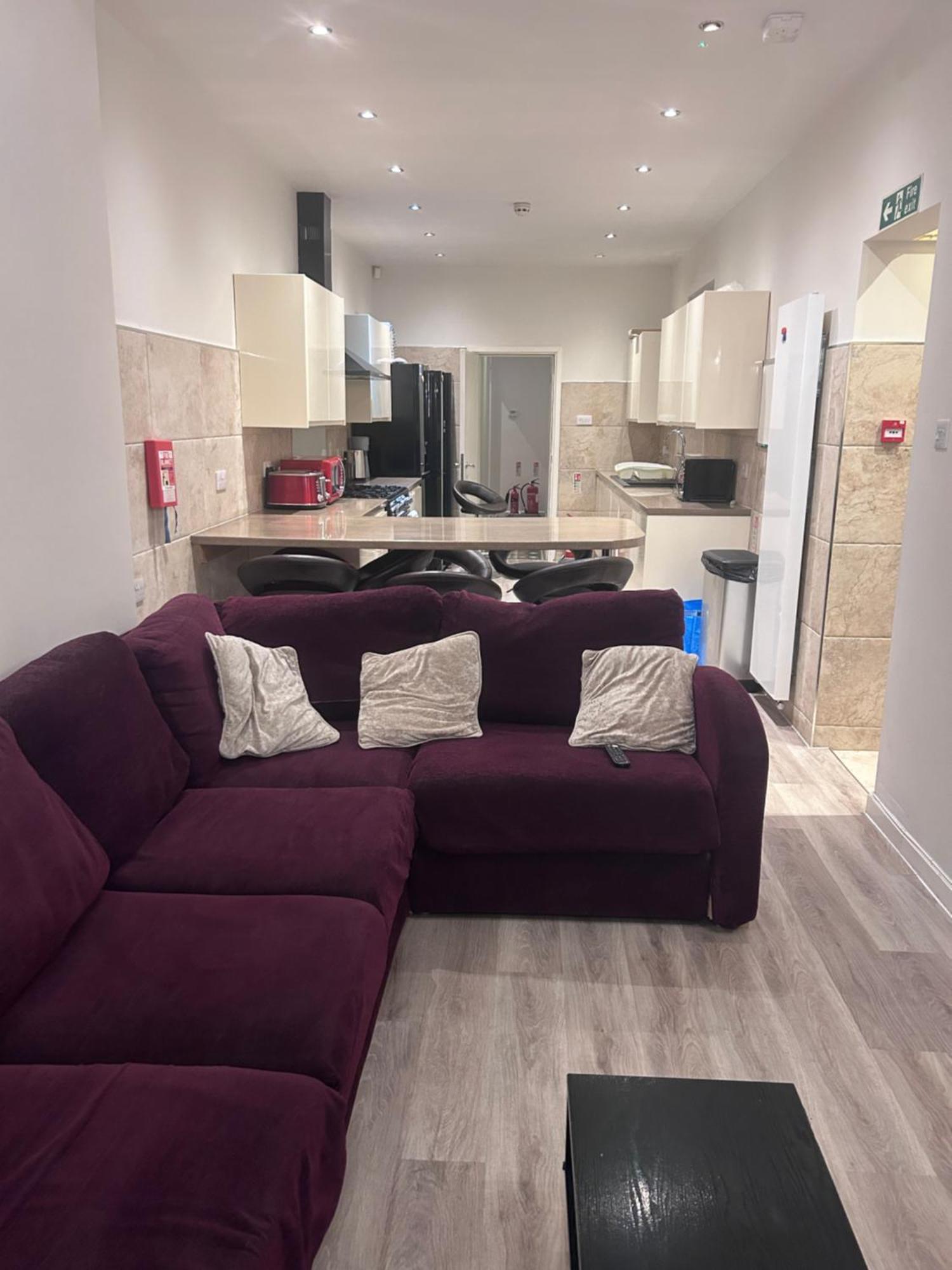 Seafords Guest House Stoke-on-Trent Bagian luar foto