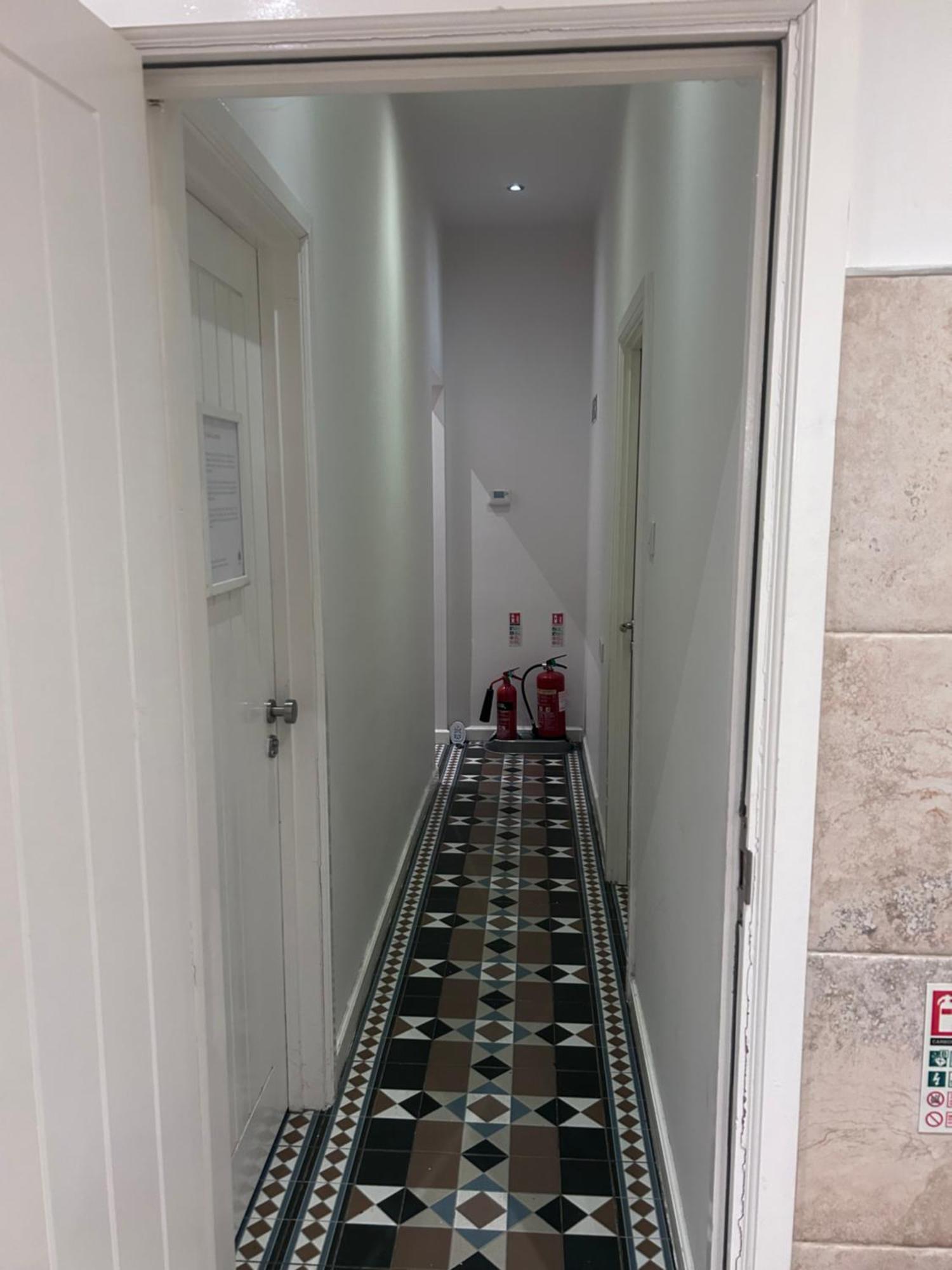 Seafords Guest House Stoke-on-Trent Bagian luar foto