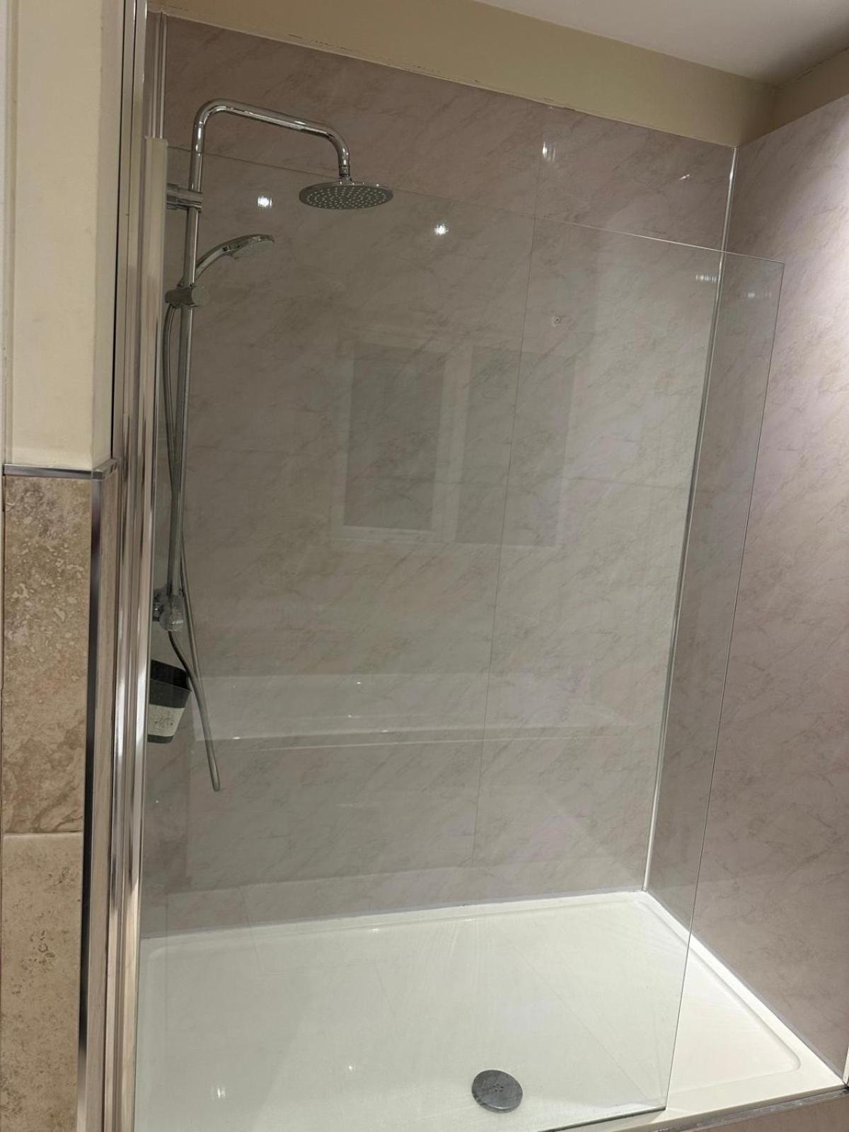 Seafords Guest House Stoke-on-Trent Bagian luar foto
